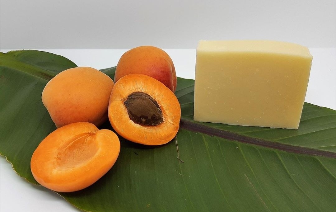 abricot savon-abricot-à froid-bio-artisanal